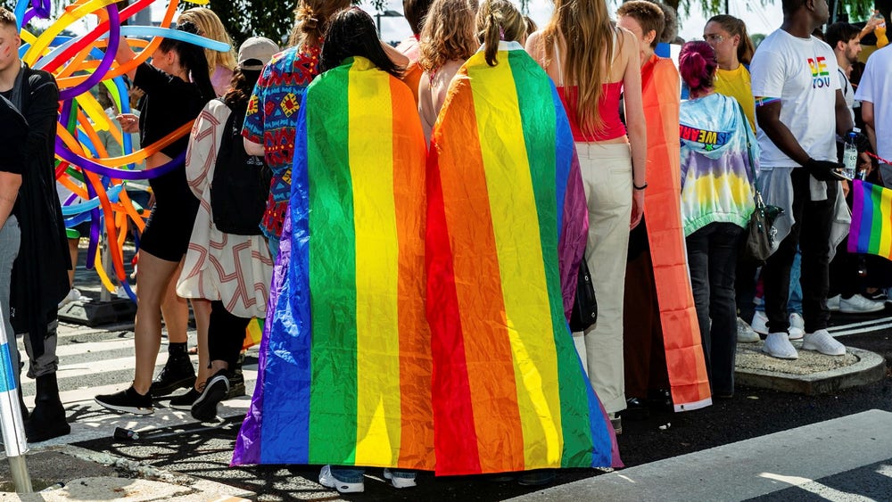Kritik mot Stockholm Pride efter namnbyte på Palestina-ekipage