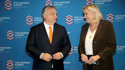 Hungarian Prime Minister Viktor Orbán with Marine Le Pen, presidential candidate for the National Assembly.  Their parties do not currently cooperate in the EU Parliament - but this may change after the elections.