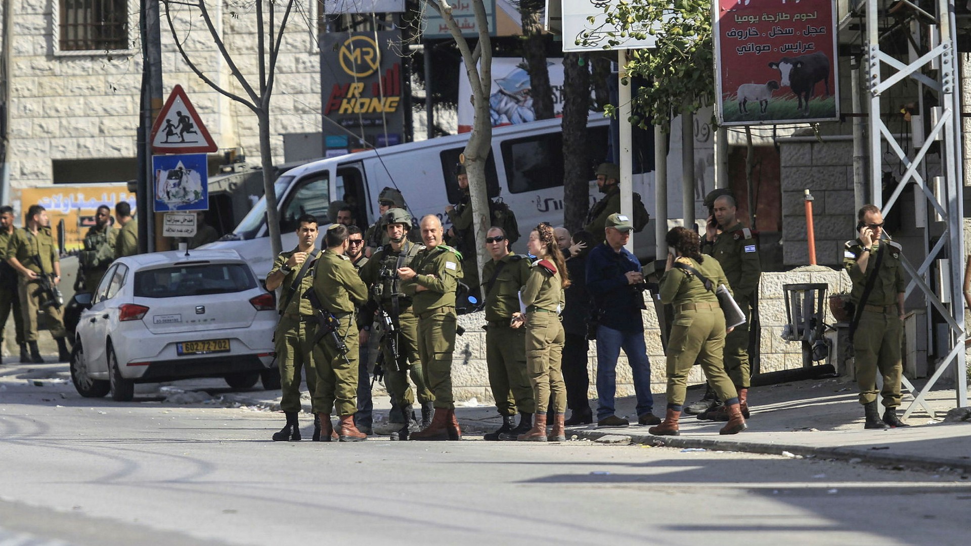 Palestinsk Stad På Västbanken Skövlad Av Bosättare - DN.se