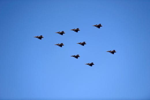 Jas Gripen flög över Sundsvall när F21 genomförde sin julgransflygning i måndags.