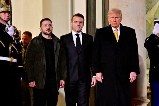 I början av december förra året träffade Volodymyr Zelenskyi Frankrikes president Emmanuel Macron och Donald Trump i Paris.