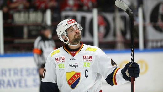 Quando Jacob Josephsson è tornato a Djurgården per la stagione 2018-19, è stato nominato capitano della squadra.