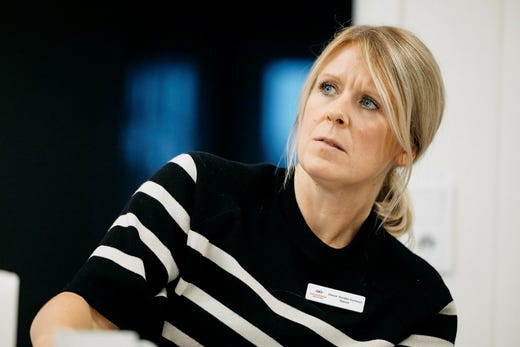 Elenor Nordén Karlsson är rektor på Karlslundsskolan som bjöd in ett vaktbolag för att utbilda personalen.