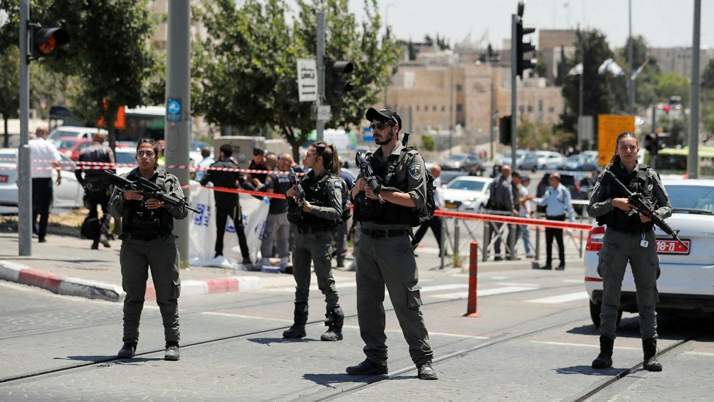 Polis på plats i Jerusalem.