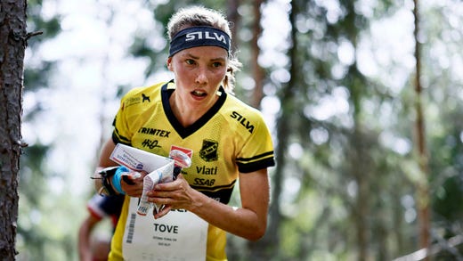 Tove Alexandersson kommer från en orienteringssäsong med en hel rad mästerskapsmedaljer. Hon blev även totalsegrare i O-ringen.