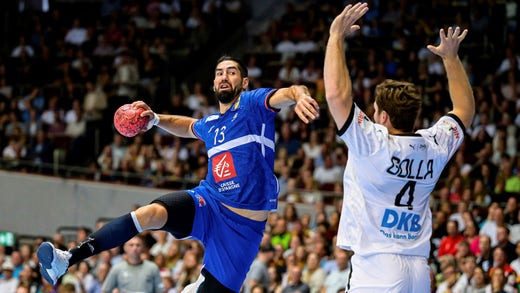 Nikola Karabatic sous le maillot de l'équipe de France.