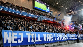 VAR-protest på Djurgårdens läktare under den allsvenska hemmamatchen mot Sirius förra säsongen.