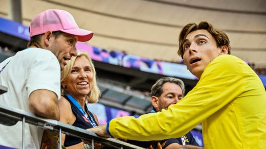 Renaud Lavillenie (til venstre) er en nær venn av Duplantis-familien. Det fulgte OL-gullet av 