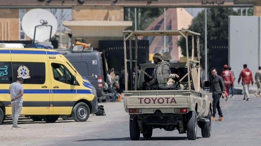 Egyptian patrol at the Rafah border crossing.  The photo was taken on a previous occasion.