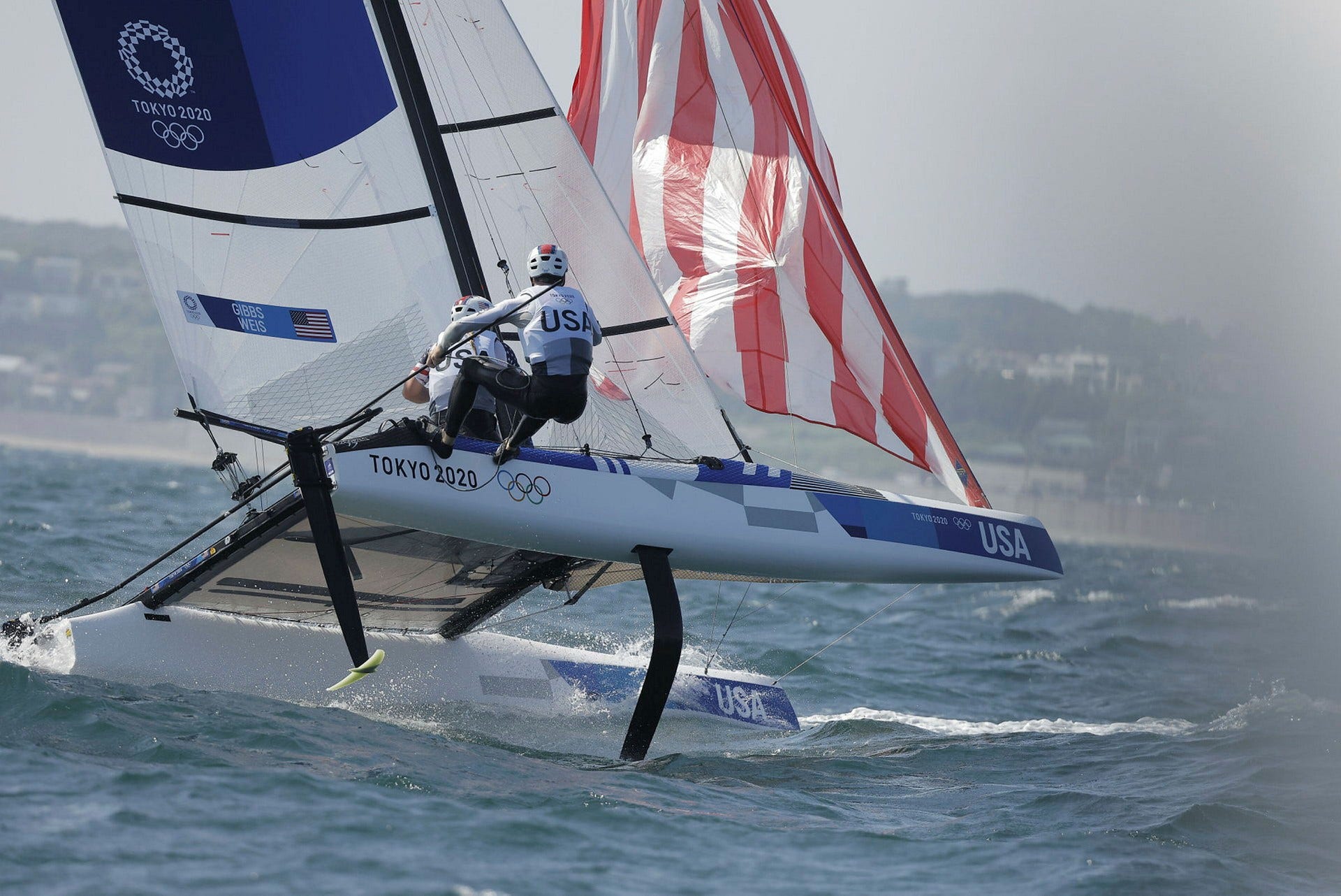 USA:s båt i nacra 17-klassen i Tokyo-OS för tre år sedan. Sedan dess har flygeffekten utvecklas ytterligare efter en materialförändring.