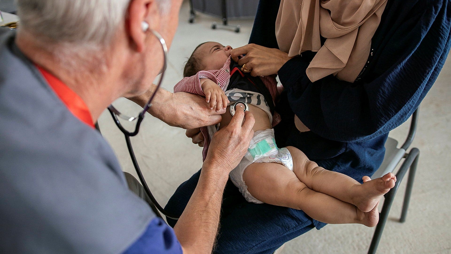 Bambini costretti ad amputarsi gli arti senza antidolorifici a Gaza