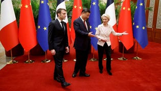 Senast Kinas ledare Xi Jinping träffade Frankrikes president Emmanuel Macron och EU-kommissionens ordförande Ursula von der Leyen var förra året i Peking. I början av veckan möts de tre igen, i Paris.