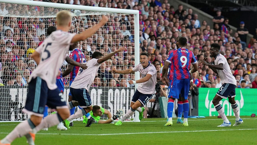Arsenals Gabriel Martinelli firar sitt mål under Premier League-matchen mot Crystal Palace.