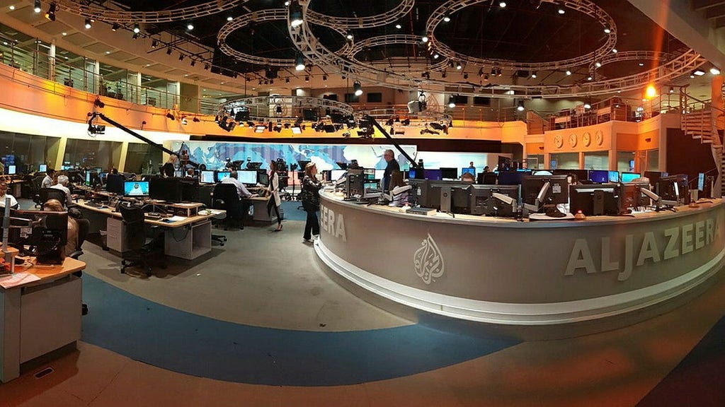 Tesa in attesa della risposta di Hamas: Israele mette al bando Al Jazeera