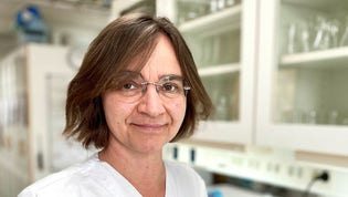 Cecilia Svedman, professor i yrkes- och miljödermatologi vid Lunds universitet och överläkare på Skånes universitetssjukhus.