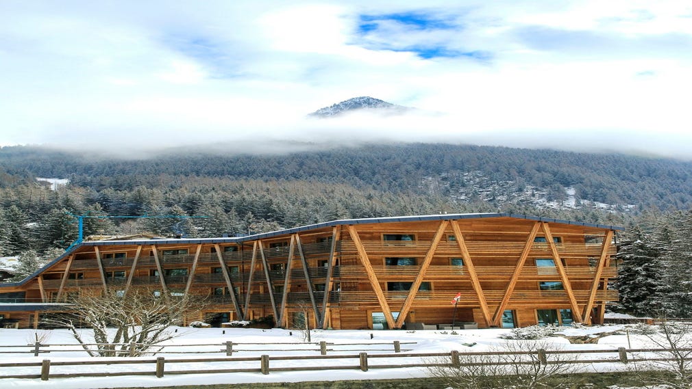 Au Charmant Petit Lac. Designhotell i Champoluc.