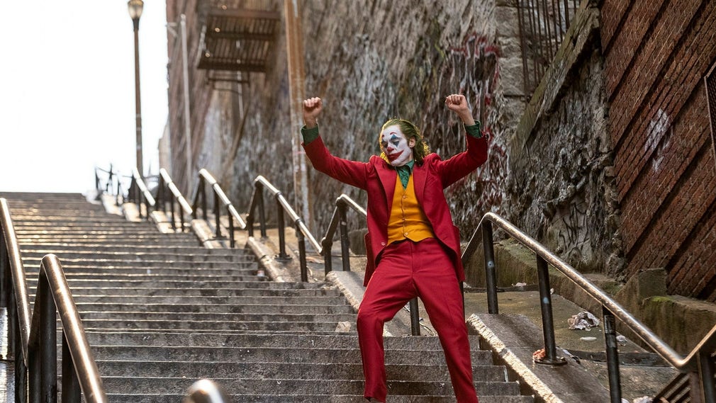 Joaquin Phoenix kostym i filmen ”Joker” kom från Martin Greenfield Clothiers.