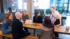 Altitude Meetings i Malmö är en av arbetsplatserna som ska ingå i forskningsstudien om förkortad arbetstid. Redan i höstas infördes 32-timmarsvecka varannan vecka för de fjorton medarbetarna.