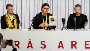 Pressträff med Oscar Hiljemark, sportchef Stefan Andreasson och Jimmy Thelin.