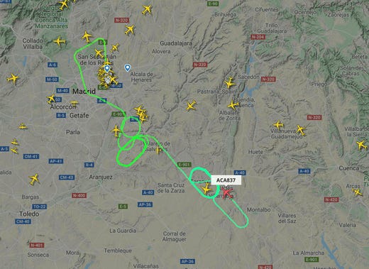 Flightradar24, som används för att spåra flygtrafik, är en annan av apparna som fått användardata läckt.