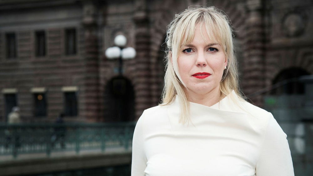Susanne Nyström: Även riksdagsledamöter måste kunna äta mellan debatterna