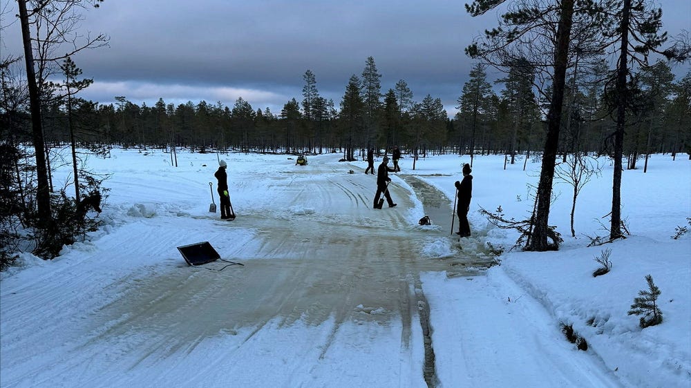 Motorsågar, pizzor och lastpallar – så ska Vasaloppet räddas