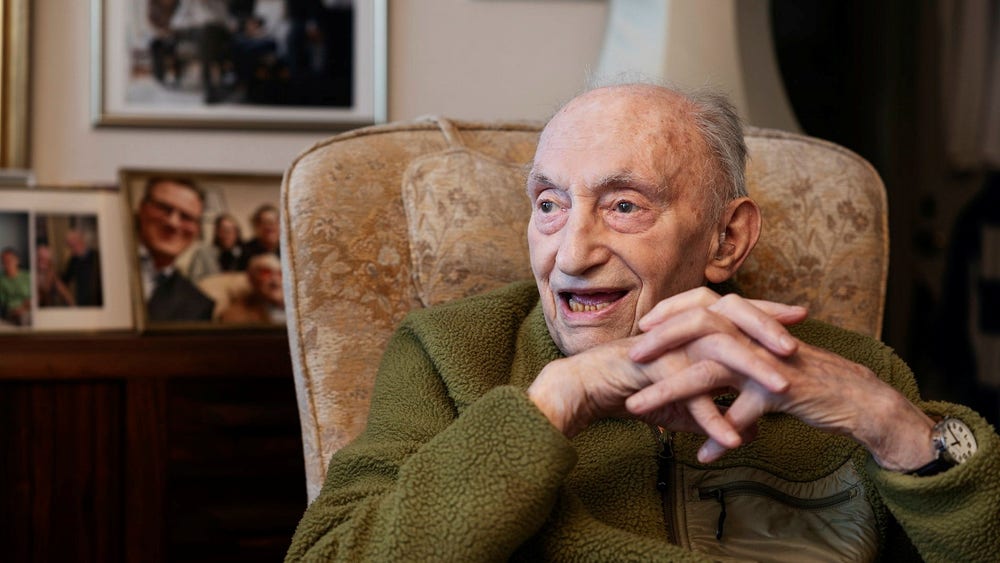 En av Sveriges sista Förintelseöverlevande fyller 100 år