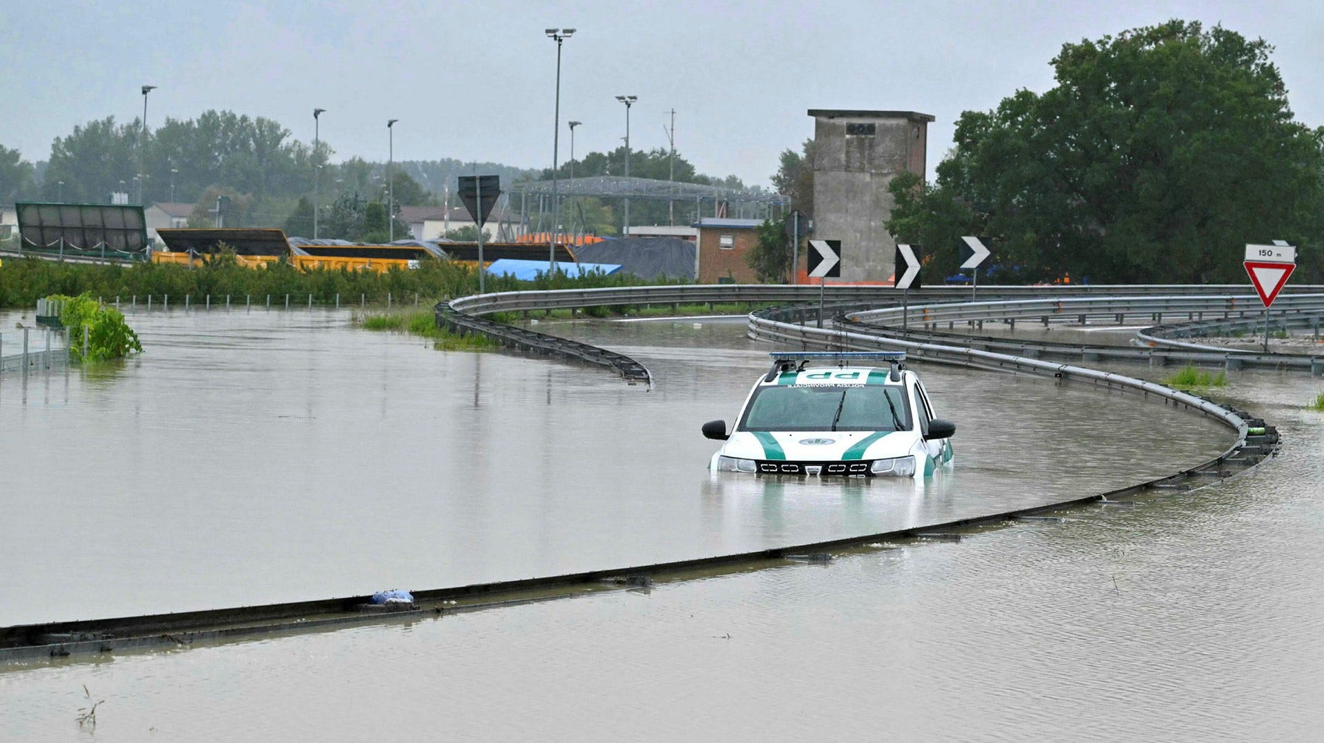 Storm Boris: Heavy flooding in northern Italy