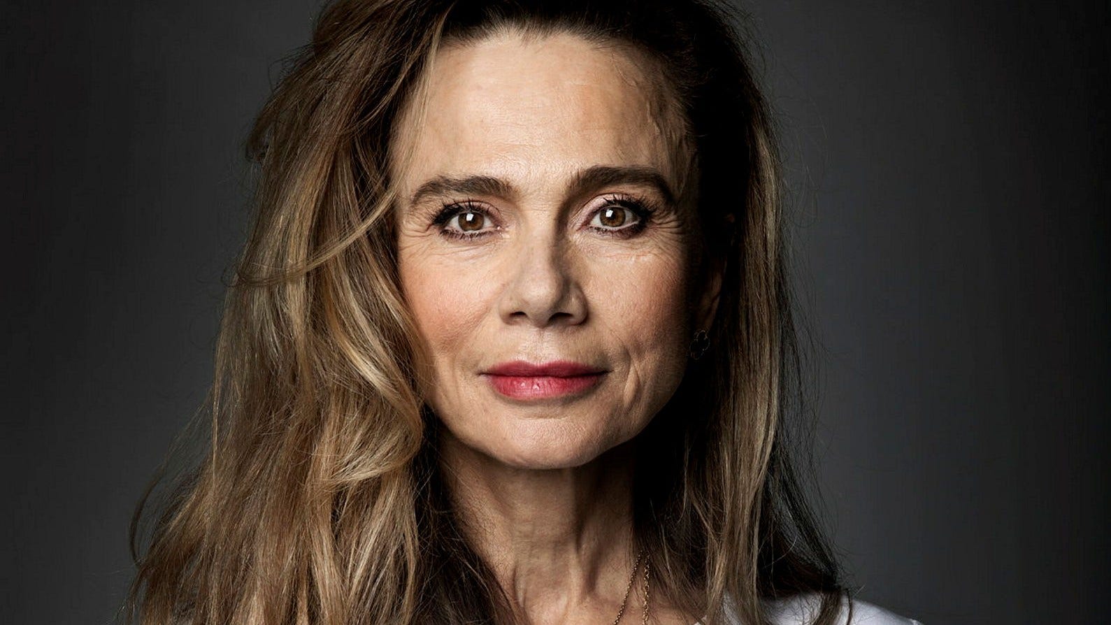 Lena Olin läser ”Nyårsklockan” DN.se