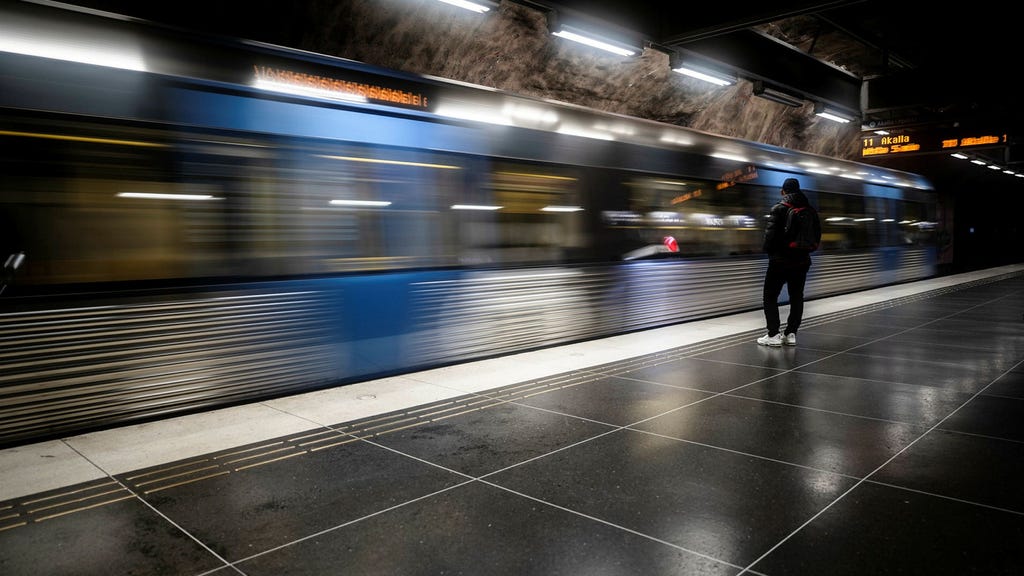 Reklam i SL-trafiken får kritik - anses stötande