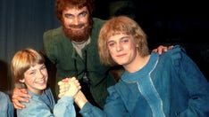 Hans Wahlgren med sönerna Linus och Niclas som tillsammans spelade i Bröderna Lejonhjärta på Göta Lejon i Stockholm 1987.