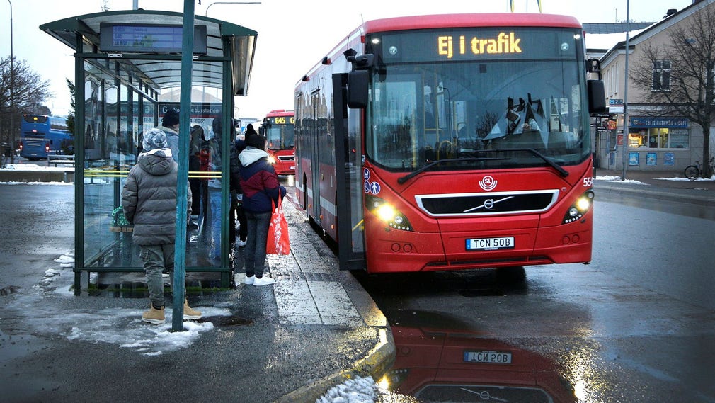 Stora förändringar för busstrafiken i Norrtälje väntar. Både boende och politiker är mycket kritiska.