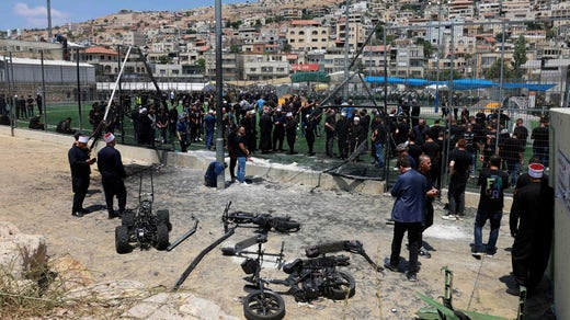 I drusi a Majdal Shams vedono la devastazione dopo l'attacco missilistico del fine settimana.