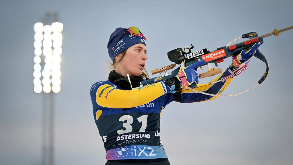 Elvira Öberg bommade sex skott i distanspremiären.