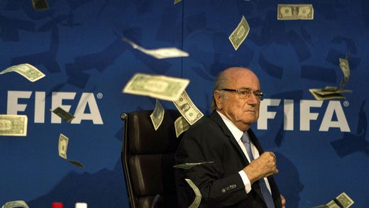 Sepp Blatter tvingades avgå efter den stora Fifaskandalen 2015.