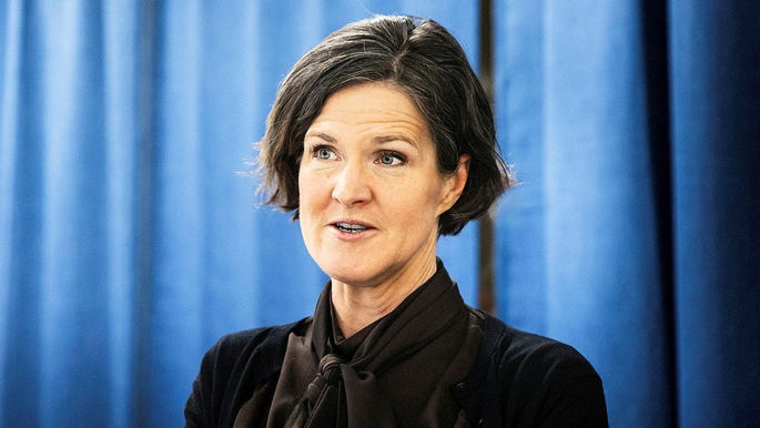 Den tidigare moderatledaren Anna Kinberg Batra tillträdde som lands­hövding i Stockholms län i mars förra året.
