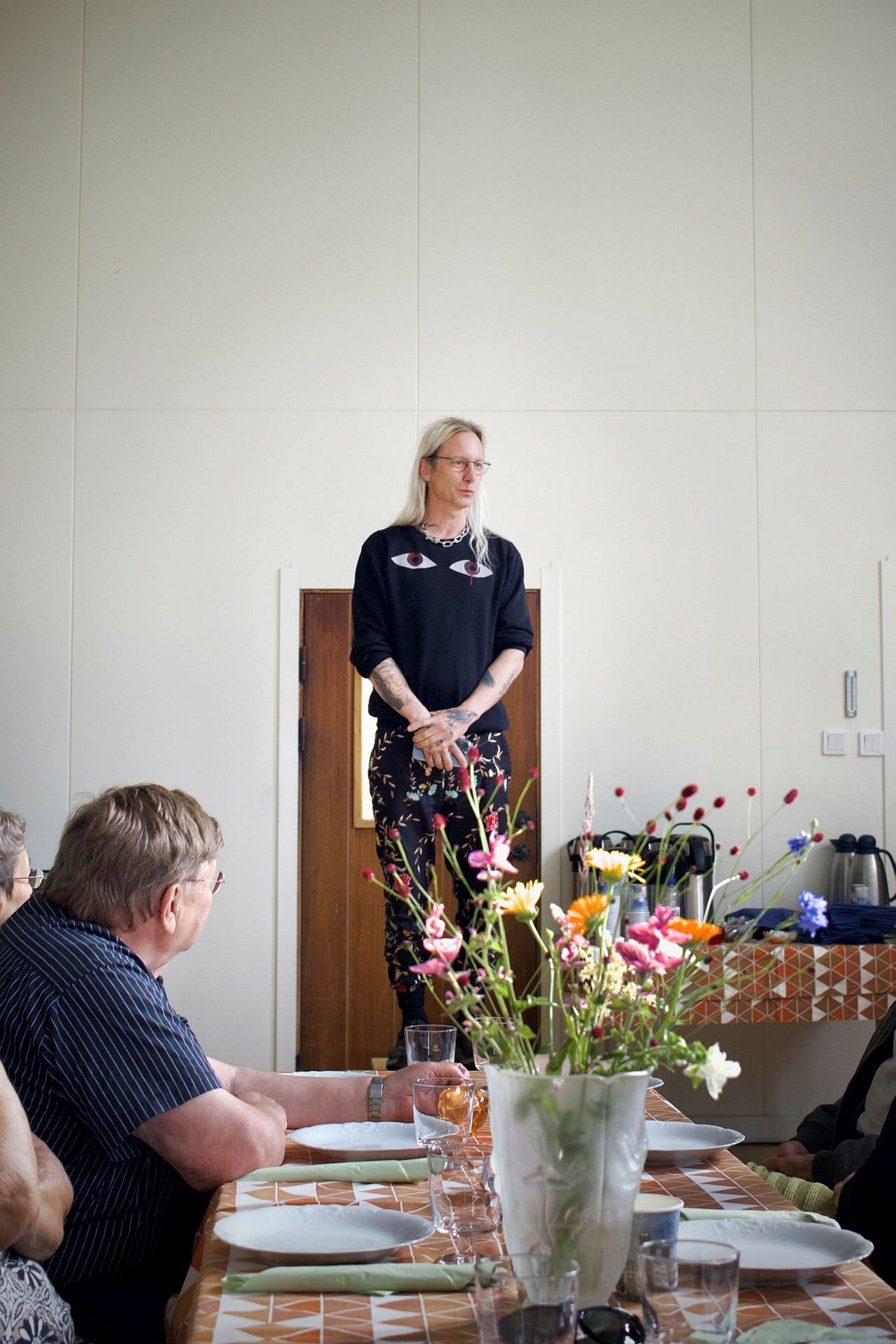 Markus Öhrn invigningstalar på Institutets Festival.