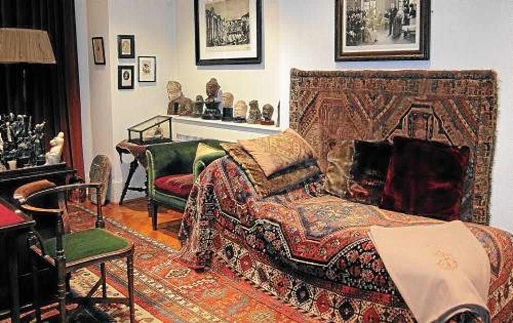 Sigmund Freuds nya hem och mottagning i London inreddes för att se ut som det hade gjort hemma i Wien.