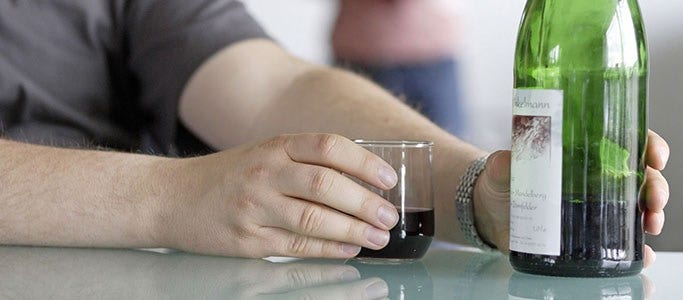 I EU diagnosticeras 136 000 nya alkoholrelaterade cancerfall varje år och 120 000 alkoholrelaterade dödsfall, skriver Peter Friberg och Peter Allebeck.