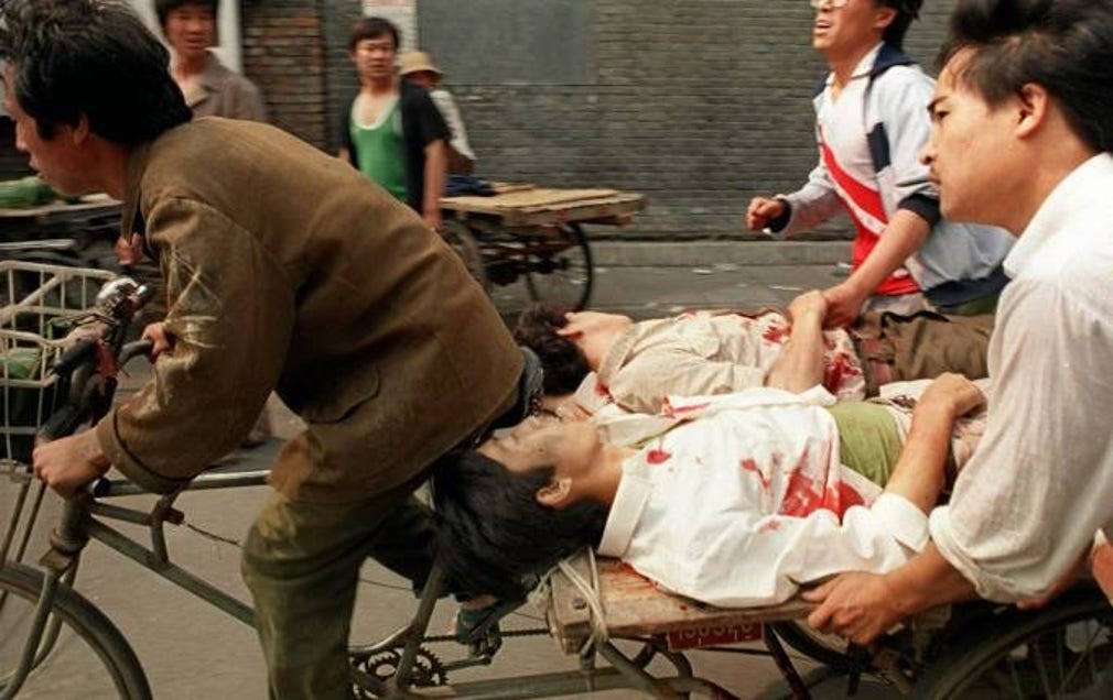 Peking 1989. Skjutna ungdomar.