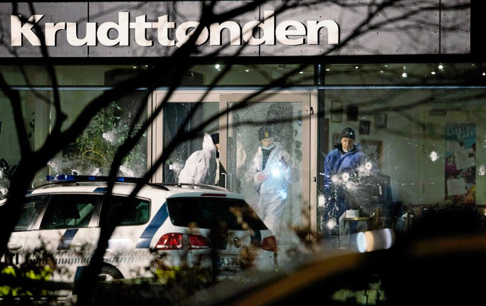 Efter helgens terrordåd i Köpenhamn är det naturligt att sökljuset riktar sig mot det växande hotet från jihadister. Men hatet och hoten riktar sig inte bara åt ett håll.