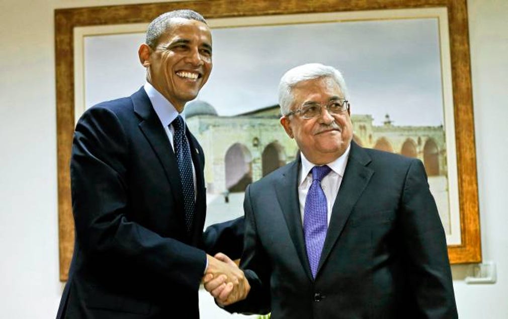 Mahmoud Abbas hälsar på USA:s president Barack Obama.