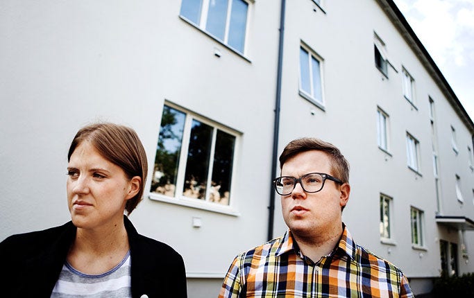 De senaste studentbostäderna i Stockholm blev inflyttningsklara förra sommaren – 63 lägenheter på 25 kvadrat på Valborgsmässovägen i Midsommarkransen. Väntetiden hit är ungefär fem år, enligt Martin Sahlin och Emilia Wikström Melin, ordförande och vice ordförande i SSCO.