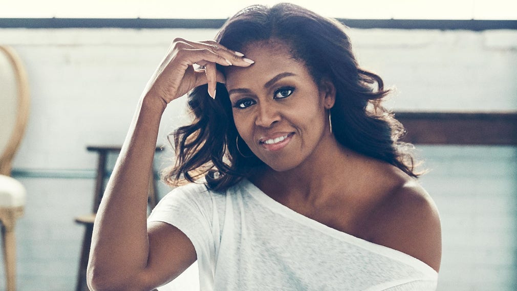 Nu släpper Michelle Obama sina memoarer, "Min historia". Stylist: Meredith Koop. Hår: Yene Damtew. Smink: Carl Ray.