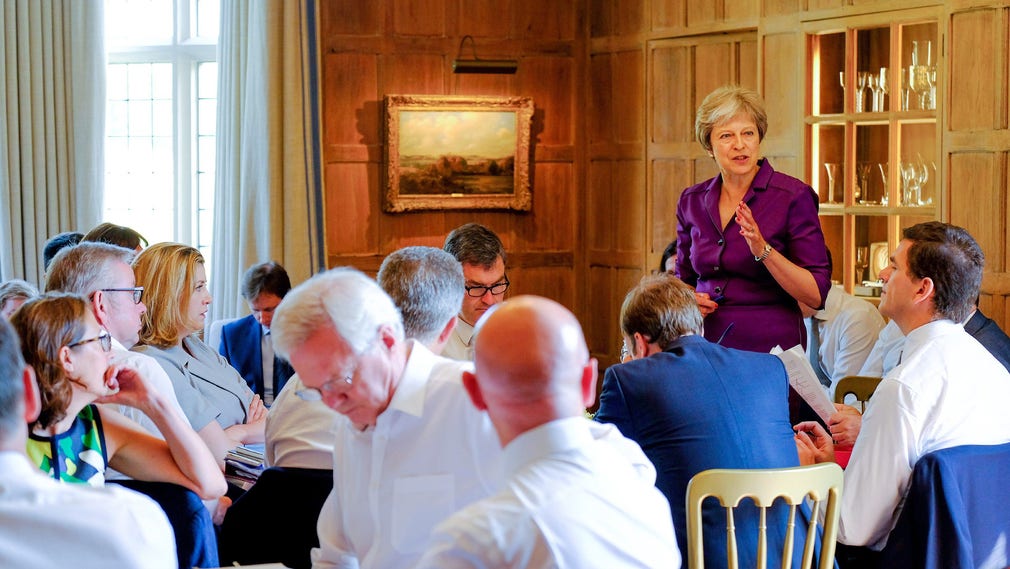 Theresa May på premiärministerresidentet Chequers i förra veckan, där Brexitplanen presenterades för övriga regeringen.