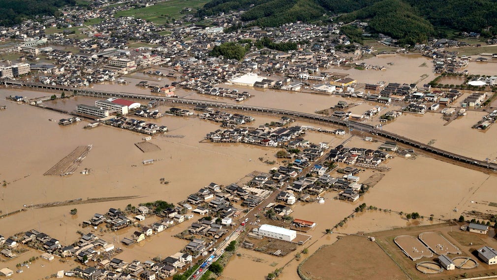 Översvämmat område i Kurashiki, västra Japan.