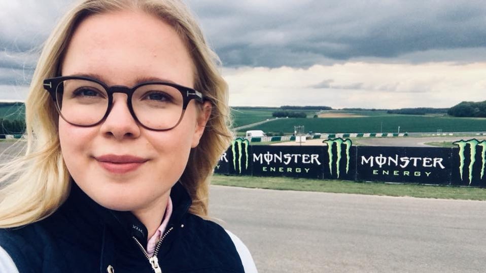 Rallycrosstjärnan Magda Andersson fyller 20 och satsar på mental träning för att kunna lita på sin egen förmåga.