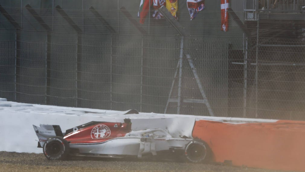 Marcus Ericsson efter kraschen i Storbritanniens GP.