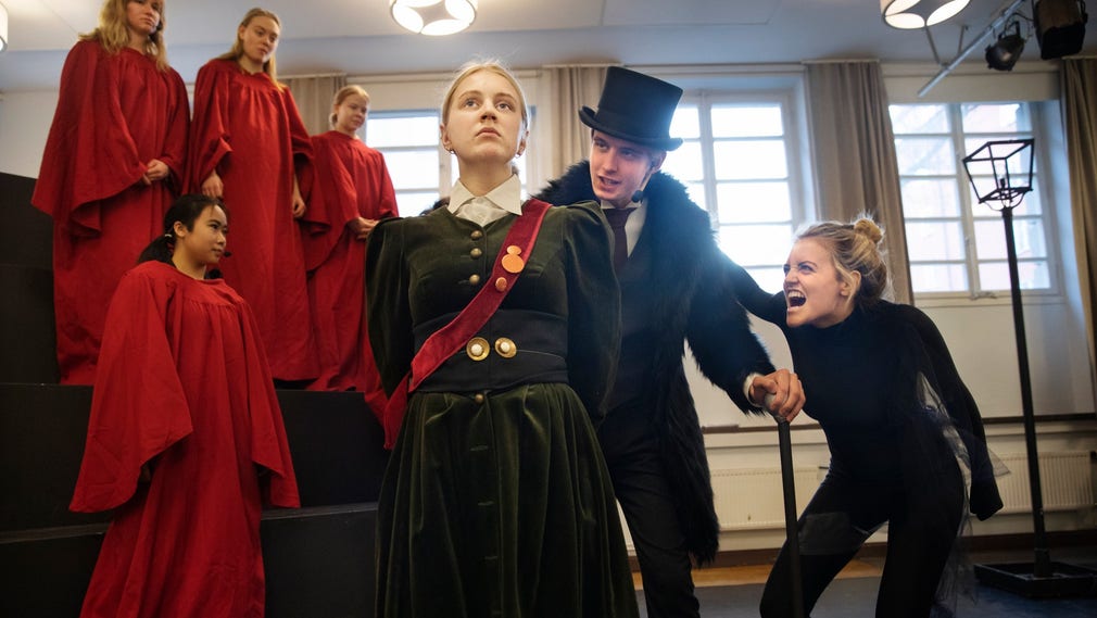 Hilda Krepper, Victor Allerstrand, Leona Bergström i Viktor Rydbergs uppsättning av ”Jekyll & Hyde”.