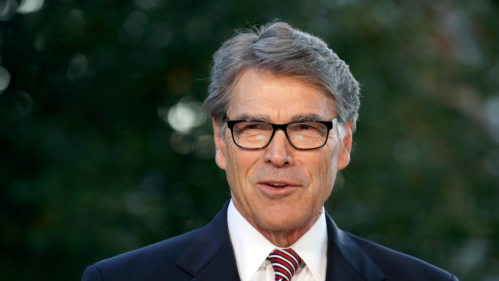 Rick Perry, USA:s energiminister, är den första ministern demokraterna velat förhöra.